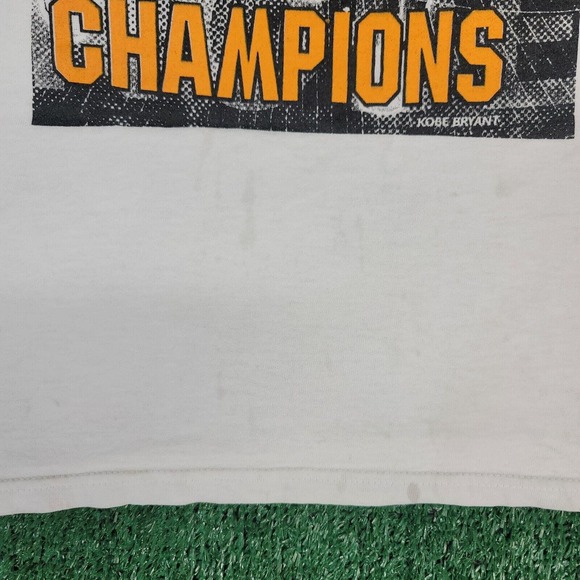 RARE Vintage 2001 LA Lakers Kobe Bryant Shaq Back to Back Champions Shirt Men XL - Picture 5 of 13